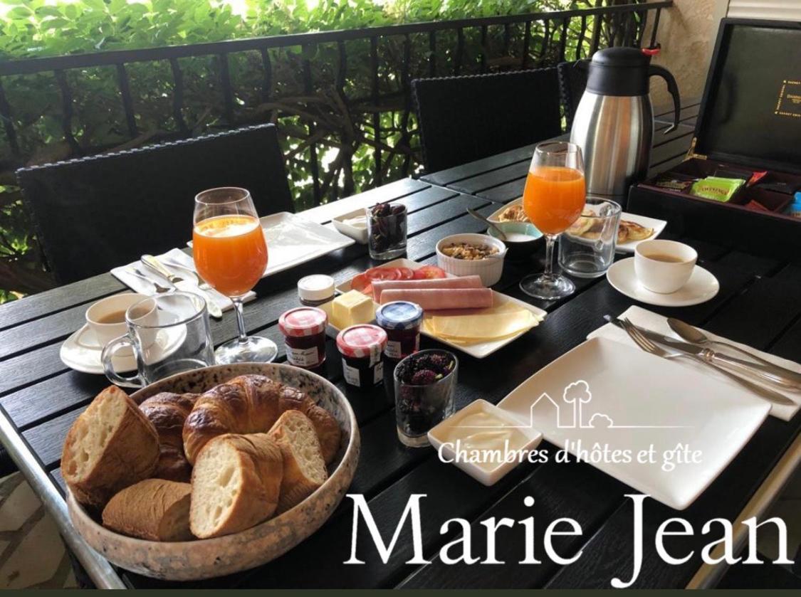 Oupia Marie Jean Chambre D'Hotes & Gite מראה חיצוני תמונה